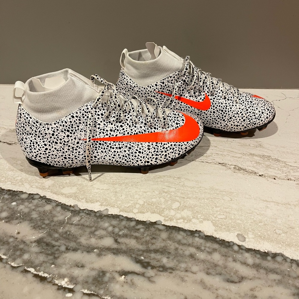 Boys Nike soccer cleats.